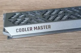 Cooler Master Oracle Air Review M.2 NVMe a USB-C