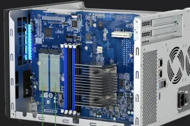 El QNAP TS-855X combina un Intel Atom C515 de 8 núcleos con conectividad 10 GbE