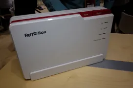 AVM anuncia el FRITZ!Box 5690 Pro con DECT, Zigbee y WiFi 7