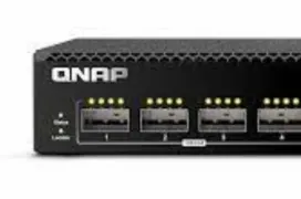 El Switch QNAP QSW-M7308R-4X incluye cuatro puertos de 100 GbE