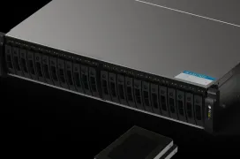 QNAP presenta el NAS TS-h3077AFU con procesadores Ryzen 7000 Series y capacidad para 30 discos SSD