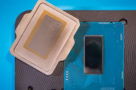 El Intel Core i9-14900KS baja hasta 10º aplicando metal líquido debajo del IHS
