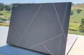 ASUS ZenBook S 16 UM5606 Review con AMD Ryzen AI 9 HX 370