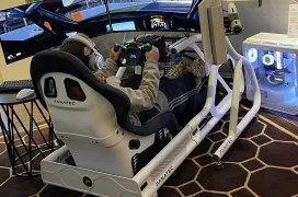 Nuevo Cockpit para simulación de carreras Corsair Fanatec ClubSport GT 