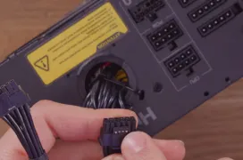 Más conectores 12V-2x6 quemados en las RTX 5090, la historia se repite