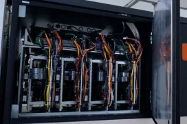 Tecnología Direct Liquid Cooling: Así consigue reducir hasta un 50% el consumo de energía en los servidores de Exoscale