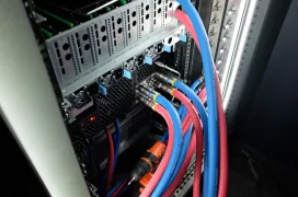 ARCTIC ha mostrado sus soluciones de refrigeración con RL AiO instalable en cajas para servidores 2U y 4U