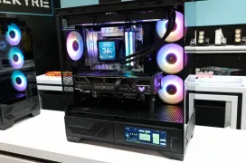 Valkyrie trabaja en nuevas cajas panorámicas, ratones y teclados