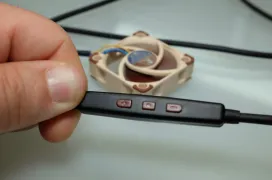 Este controlador de Noctua se integra en el propio cable y permite alimentar ventiladores por USB