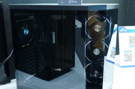 FSP nos muestra sus novedades en cajas: Diseños panorámicos, y hasta un modelo para Workstations con 18 bahías de 3,55"