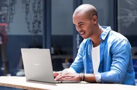Lenovo presenta el Chromebook Plus 14" con CPU MediaTek Kompanio Ultra de hasta 50 TOPS