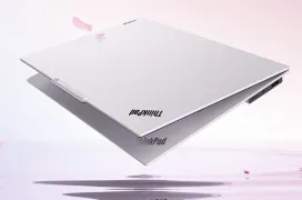 El Lenovo ThinkPad se tiñe de blanco por primera vez en este exclusivo modelo X9 Aura AI Edition para China