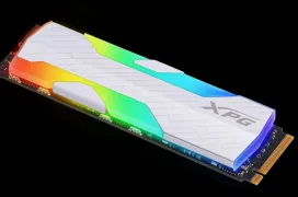 El nuevo disco SSD SPECTRIX S65G RGB alcanza los 6.000 MB/s de lectura e incluye iluminación RGB