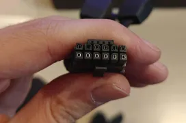 Se funde un conector 12VHPWR por primera vez en una AMD Radeon RX 9070 XT
