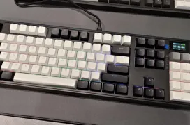 Hator muestra en IFA 2025 sus nuevos teclados Skyfall con versiones inalámbricas, 8.000 Hz por cable y diseños para todos los gustos