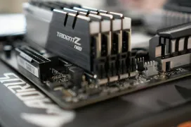 El auge de la IA pone en jaque al mercado de memorias flash: posibles escaseces hasta 2036, según Phison