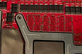 Una simple resistencia soldada dispara el rendimiento de la RTX 4090 del ASUS ROG Zephyrus M16 hasta superar a una RTX 5090