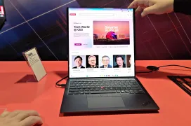 Del teclado que se carga con la luz de la bombilla a la pantalla enrollable: los conceptos y periféricos de Lenovo