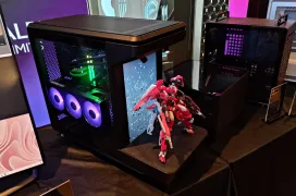 Cooler Master añade 3 versiones de su caja MasterFrame 360, display con espejo o pantalla LCD para exponer elementos de tu colección