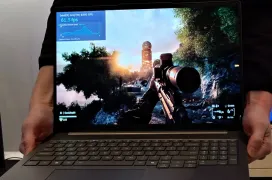 Con los Intel Panther Lake y la Arc B390 se puede jugar incluso en batería: mantienen el mismo rendimiento que enchufados a la corriente