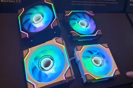 Ventiladores con madera o pantalla LCD son algunas de las nuevas incorporaciones de Thermaltake