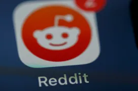 El mayor foro de programación de Reddit prohíbe todo el contenido sobre modelos de lenguaje