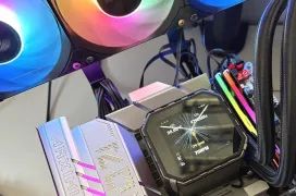 ASUS TUF Gaming LC III 360 ARGB LCD:  Review: 360mm, ARGB, Ventiladores de alta presión estática y pantalla LCD 