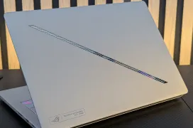 ASUS ROG Zephyrus G14 (2026) GU405 Review: todo el poder de la RTX 5070 Ti en un equipo de 14 pulgadas y menos de 1,6 kilos
