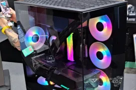 ARCTIC Xtender Mini: torre panorámica compacta con hasta 7 ventiladores y GPUs de 40 cm