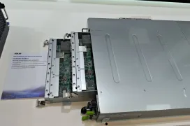 ASUS muestra el VS320D-RS80J, un JBOD SAS de 80 bahías para alta disponibilidad y gran capacidad