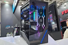 Einarex presenta la Zenith Z600, la caja que convierte los ángulos en argumento de compra