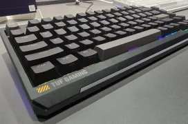 ASUS presenta el TUF GAMING K4 MAGNETIC, un teclado gaming con 8.000 Hz y distancia de actuación ajustable