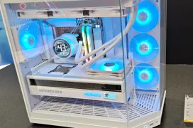HYTE Y50 RGB: doble cámara, soporte para placas sin cables a la vista y 9 ventiladores por solo 99 dólares