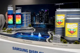 La tecnología Wide View de Samsung mejora el brillo del panel plegable alrededor del pliegue