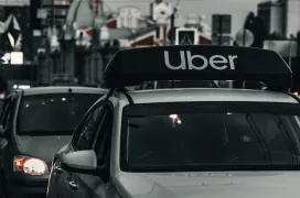 Los coches autónomos desembarcan en Europa: Uber pone en marcha en Londres el primer servicio de robotaxis