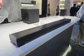 La nueva barra de sonido TCL Q95K tiene una configuración 11.1.4 y hasta 1420 W de potencia
