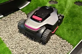 El Dreame A4 AWD Pro afronta pendientes del 90 % y corta a 0 cm del borde