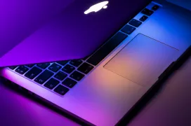 Apple sustituye un MacBook Air Intel de 2020 averiado por un modelo con chip M5 a través de AppleCare