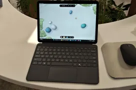La nueva Microsoft Surface 12 viene con el Snapdragon X2 Plus y un 60 % más de rendimiento gráfico
