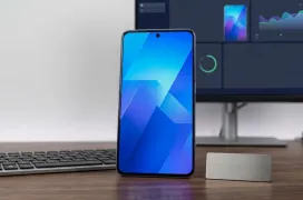 Oppo prepara un móvil de pantalla ancha no plegable con batería de 8.000 mAh
