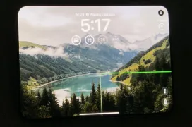 Usuarios del iPhone Duo reportan endurecimiento de la bisagra que puede acabar rompiendo la pantalla