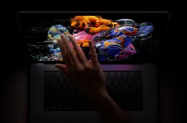 Ya está aquí el nuevo MacBook Pro con pantalla PROLED XDR, el primer portátil con pantalla táctil de Apple