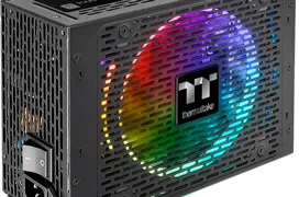 La fuente Thermaltake ToughPower iRGB PLUS de 1250W también tiene RGB