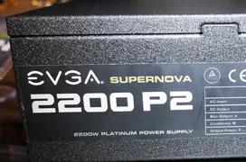 ¿Necesitas potencia? Esta fuente de EVGA ofrece 2200W