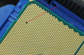 Consiguen hacer funcionar un procesador AMD Epyc de 32 núcleos en una placa base X399