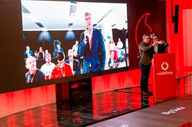 Huawei y Vodafone realizan, en España, la primera videollamada 5G del mundo