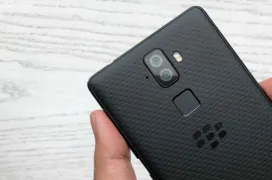 BlackBerry anuncia los Evolve X y Evolve, ambos con doble cámara trasera y 4000 mAh