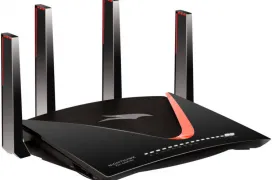 El Router Netgear Nighthawk Pro Gaming XR700 cuenta con WiFi AD y puerto 10GbE
