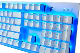 Tesoro Gram MX One, un teclado mecánico con interruptores Cherry MX y diseño minimalista