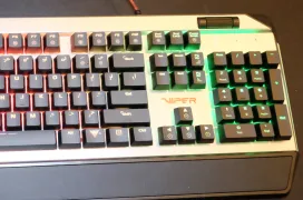 El Patriot Viper V765 es un teclado con interruptores mecánicos Kailh Box White y resistencia IP56